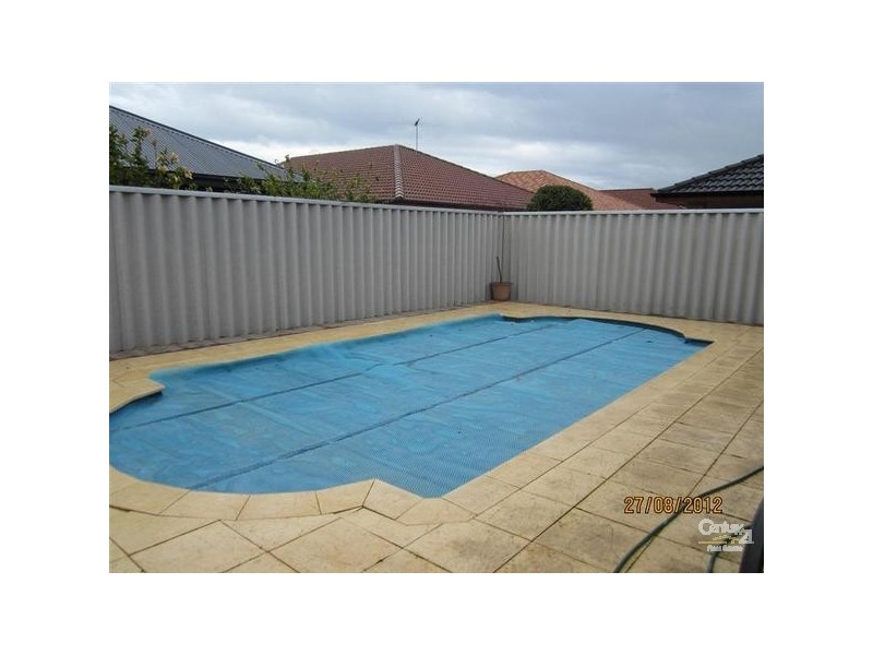 20 Merrimac Loop, Rockingham WA 6168