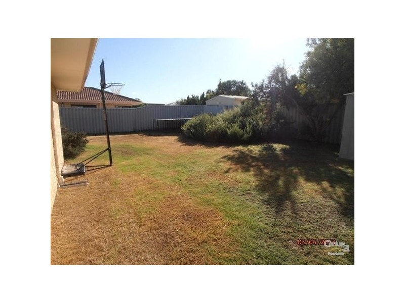 18 Morfontaine Parade, Port Kennedy WA 6172
