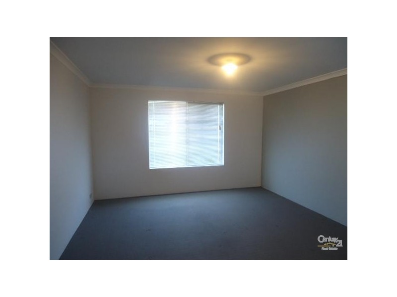 32 Sellafield Bend, Waikiki WA 6169