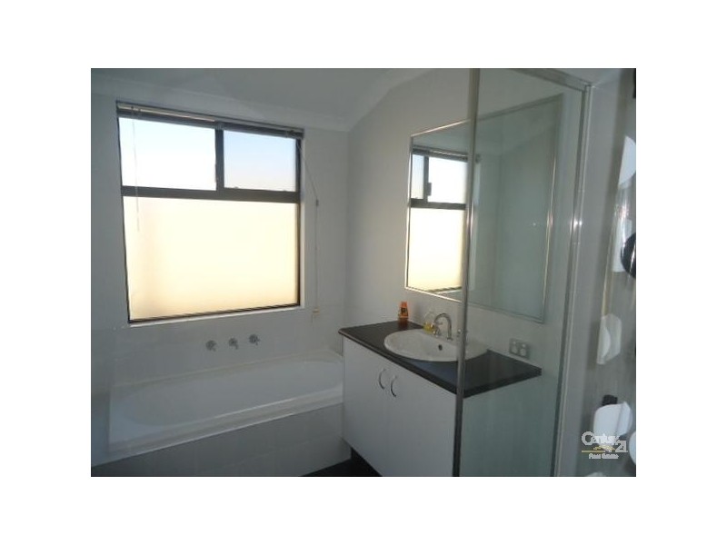 32 Sellafield Bend, Waikiki WA 6169