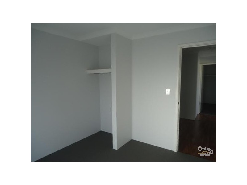 32 Sellafield Bend, Waikiki WA 6169