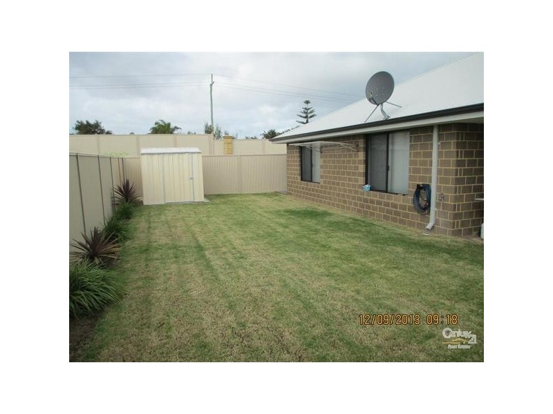 32 Sellafield Bend, Waikiki WA 6169