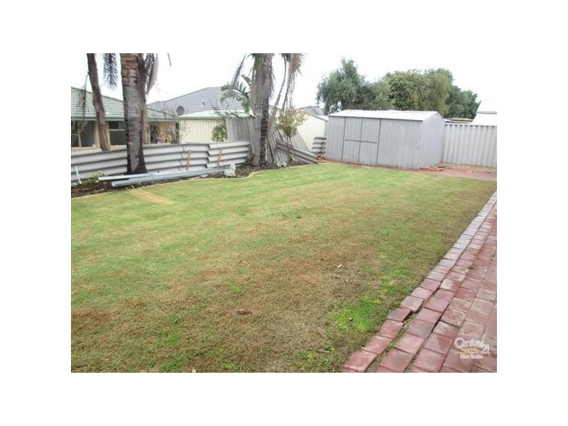 7 Redfin Close, Warnbro WA 6169
