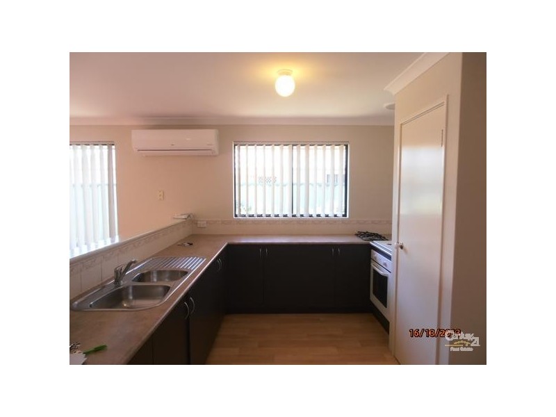 10 Corfu Pass, Port Kennedy WA 6172
