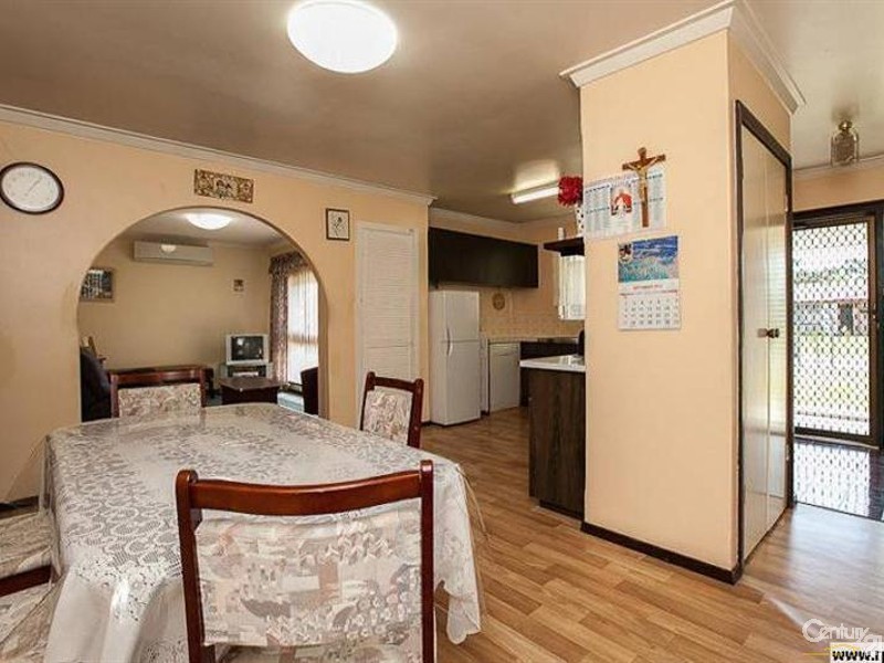 3 Merilup Court, Hillman WA 6168