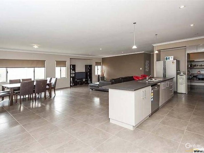 36 Harrington Waters Drive, Waikiki WA 6169