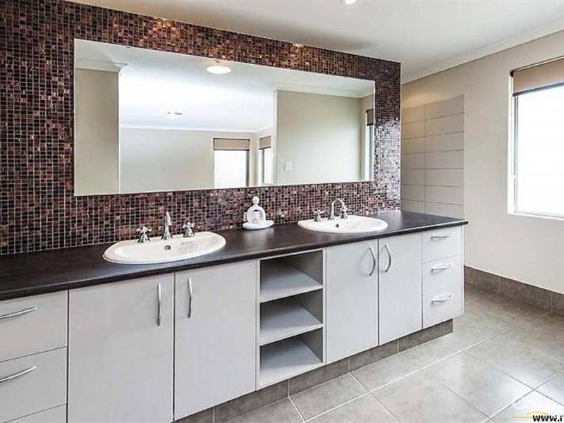 36 Harrington Waters Drive, Waikiki WA 6169