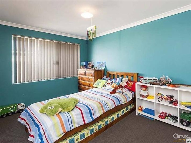 36 Harrington Waters Drive, Waikiki WA 6169