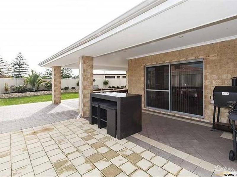 36 Harrington Waters Drive, Waikiki WA 6169