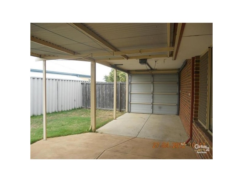 24 Lindeman Court, Waikiki WA 6169