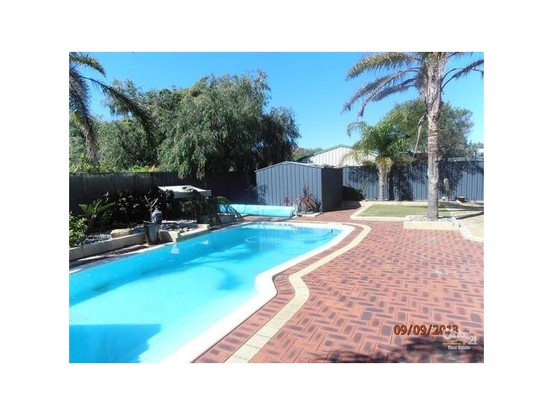 9 Daley Court, Rockingham WA 6168