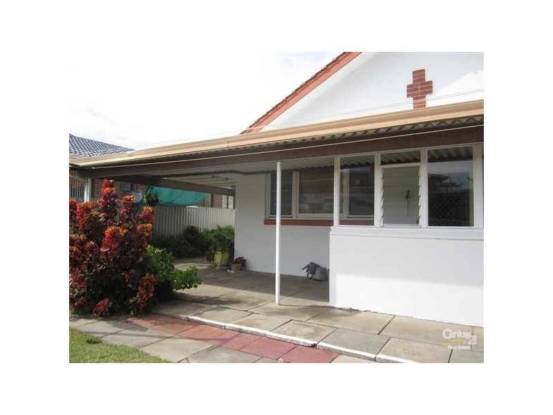 102 Harrison Street, Rockingham WA 6168