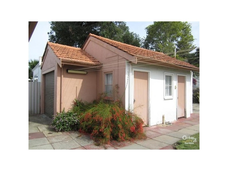 102 Harrison Street, Rockingham WA 6168