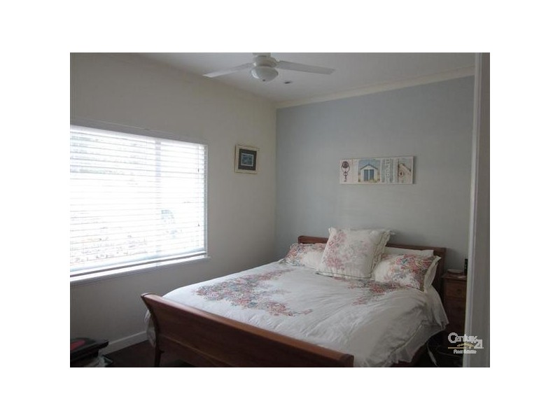 28 Grover Way, Medina WA 6167