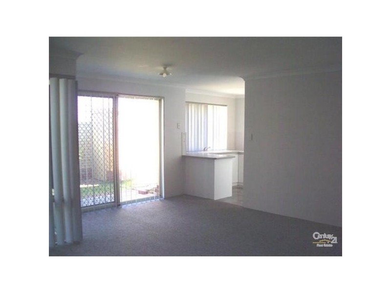 8/4 Marlo Place, Waikiki WA 6169