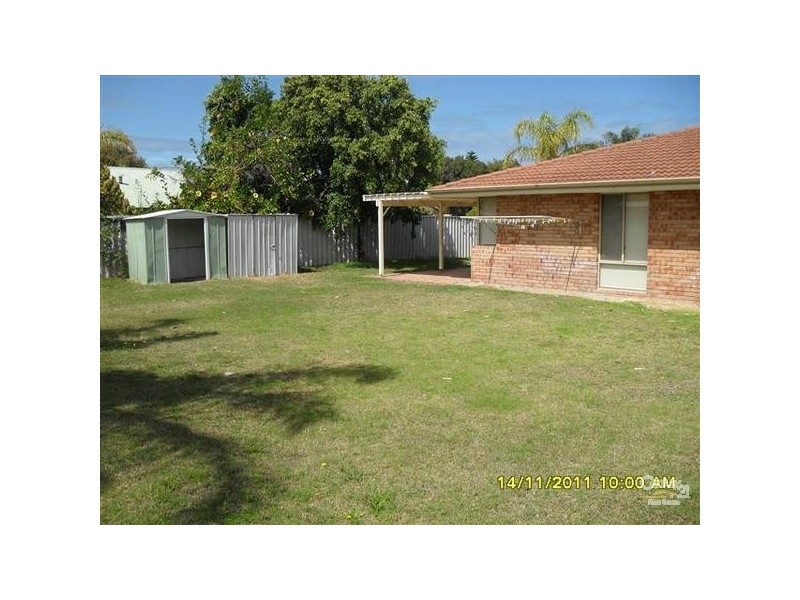 4 Macau Place, Warnbro WA 6169