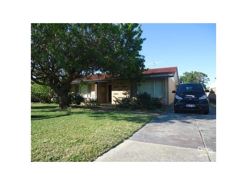 30 Wavelea Street, Safety Bay WA 6169