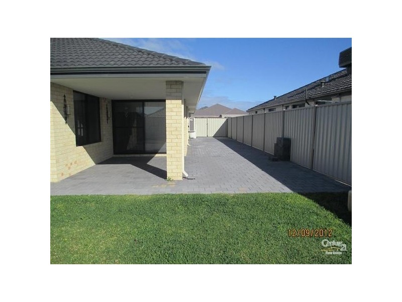 4 Lastovo Lane, Secret Harbour WA 6173