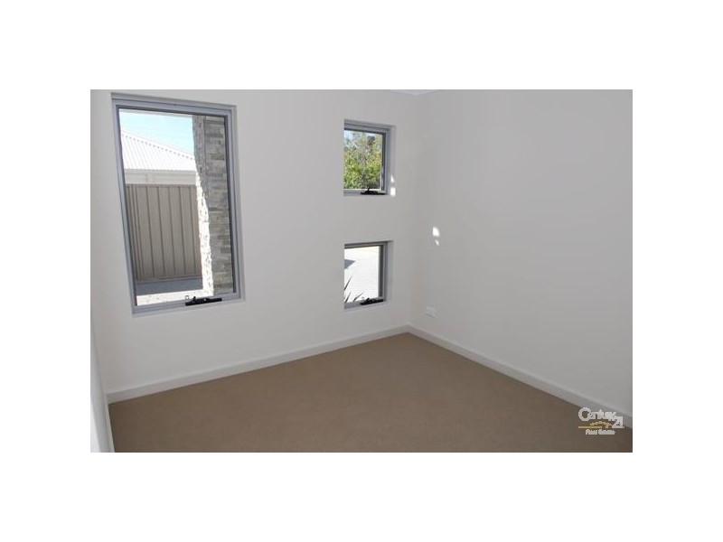 3/137 Kent Street, Rockingham WA 6168