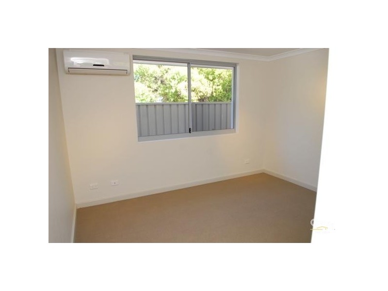 3/137 Kent Street, Rockingham WA 6168