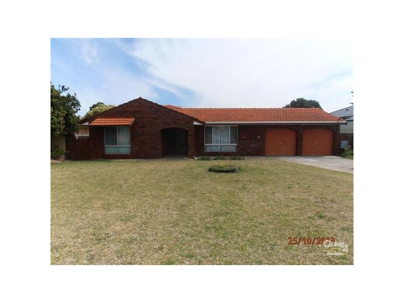 8 Coral Road, Safety Bay WA 6169