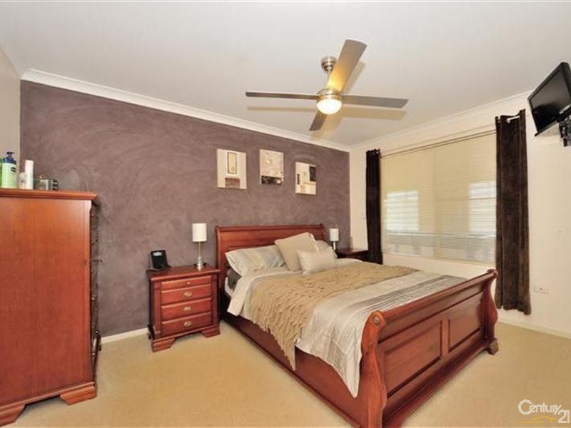 4 Spinnaker Close, Waikiki WA 6169