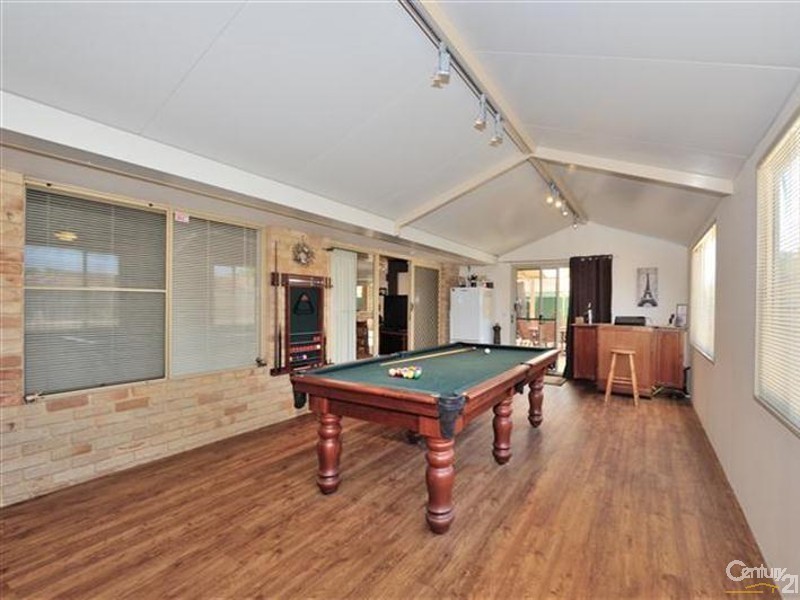 4 Spinnaker Close, Waikiki WA 6169