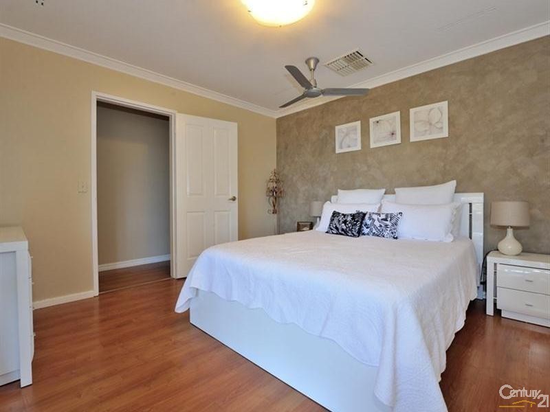 7 Catalina Street, Safety Bay WA 6169