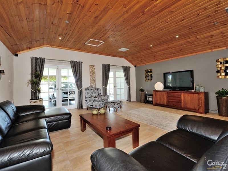 7 Catalina Street, Safety Bay WA 6169