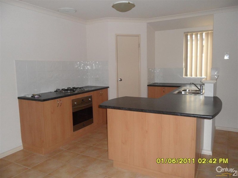 65 Montoro Drive, Port Kennedy WA 6172