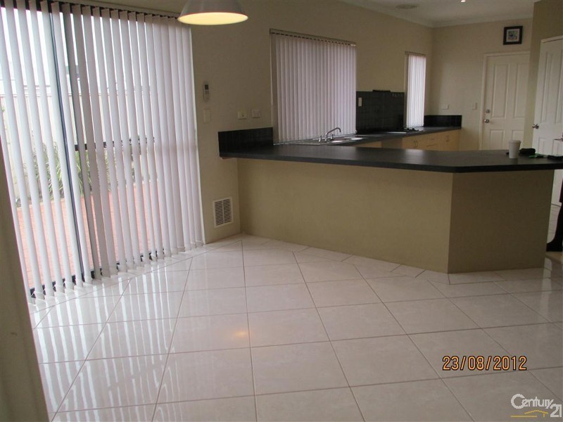 12 Coniston Bend, Waikiki WA 6169