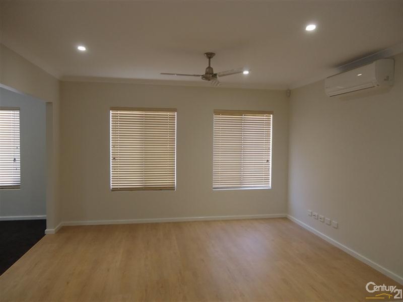 1/13 Vista Avenue, Rockingham WA 6168