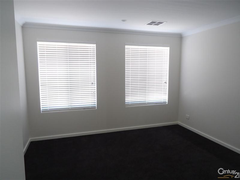 1/13 Vista Avenue, Rockingham WA 6168