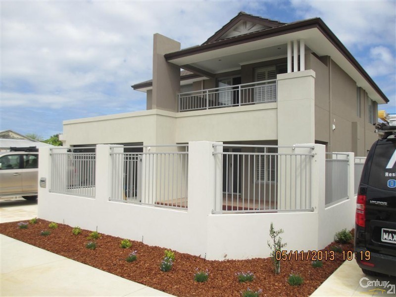 13 Vista Avenue, Rockingham WA 6168