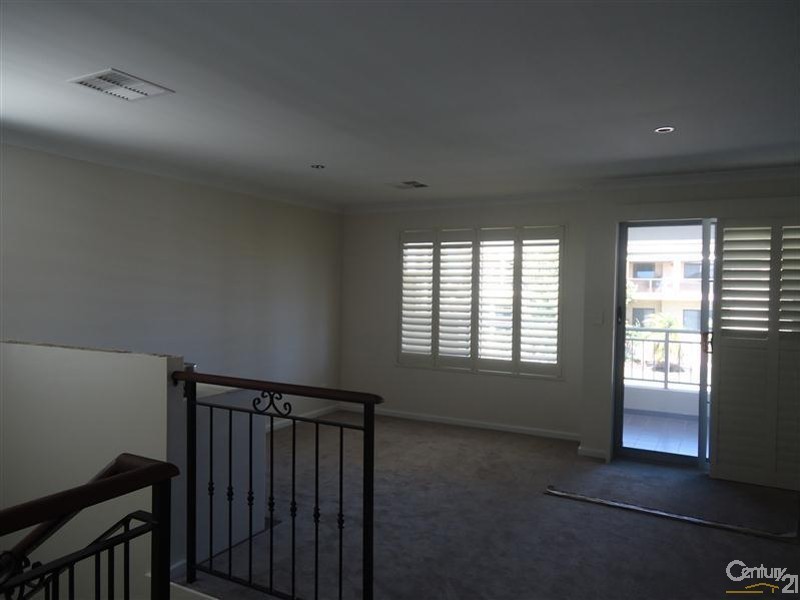 13 Vista Avenue, Rockingham WA 6168