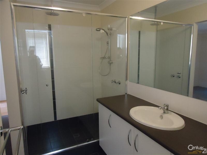 16 Hayeswater Circuit, Waikiki WA 6169