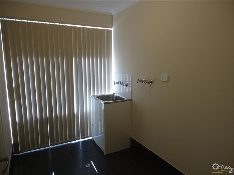 16 Hayeswater Circuit, Waikiki WA 6169