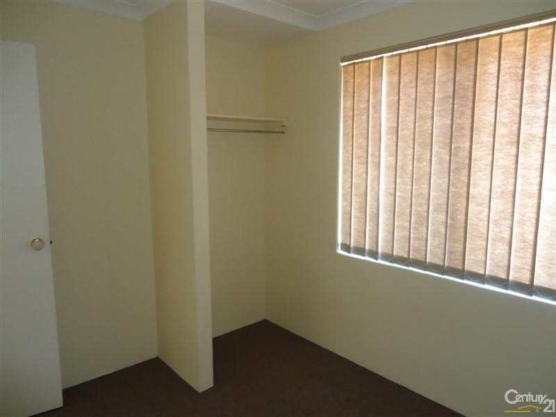 1 Santa Monica Drive, Waikiki WA 6169