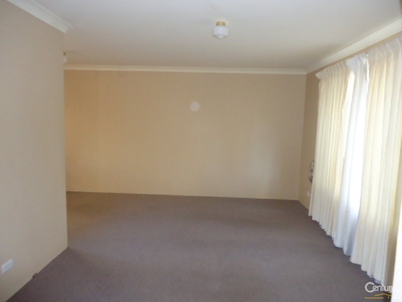 27 Hartland Way, Warnbro WA 6169