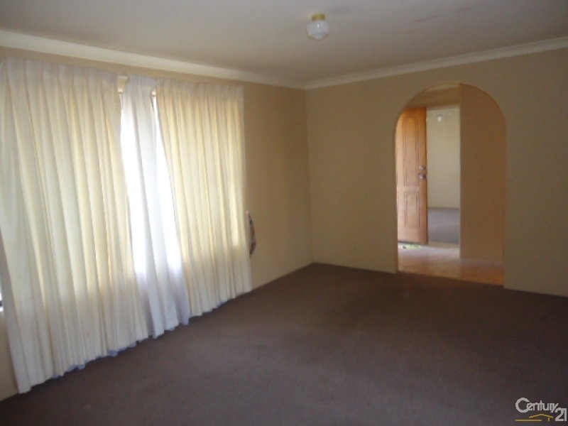 27 Hartland Way, Warnbro WA 6169