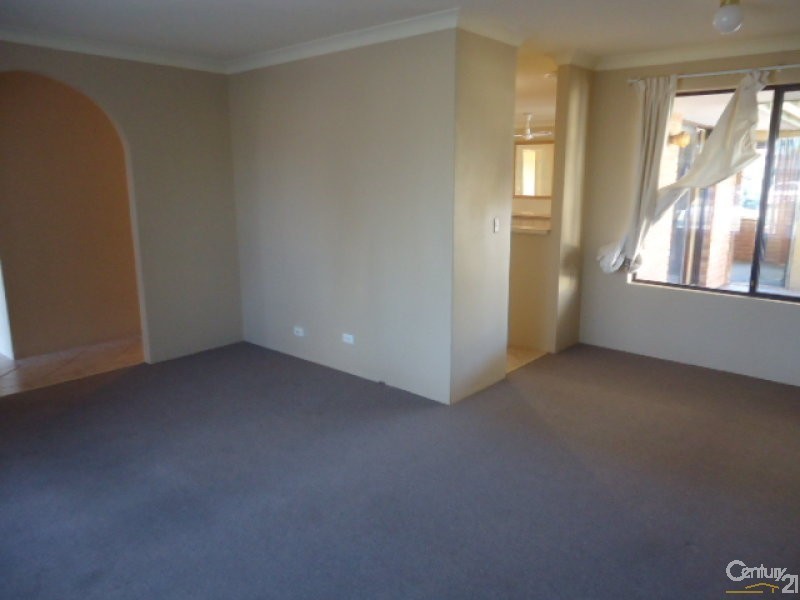 27 Hartland Way, Warnbro WA 6169