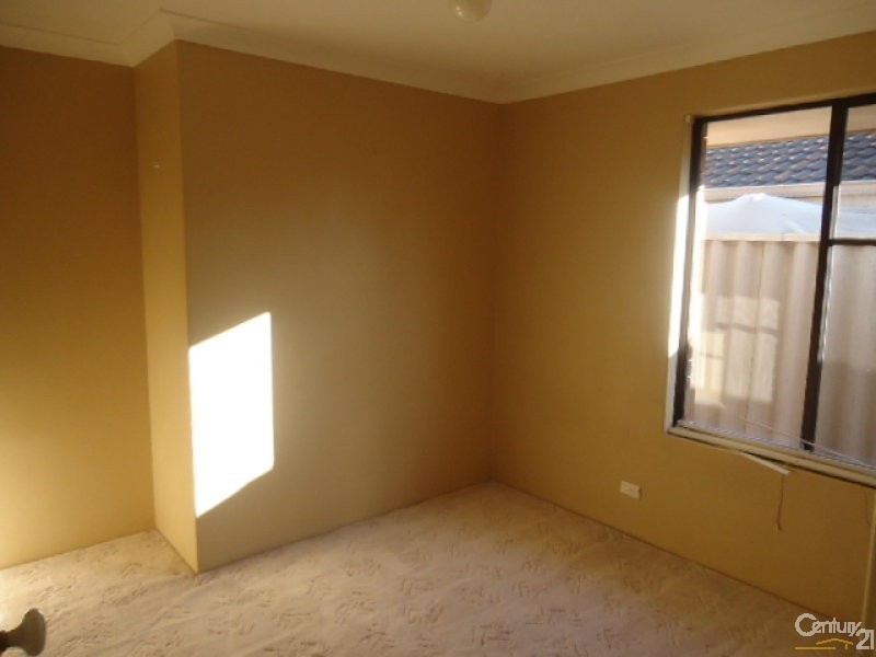 27 Hartland Way, Warnbro WA 6169