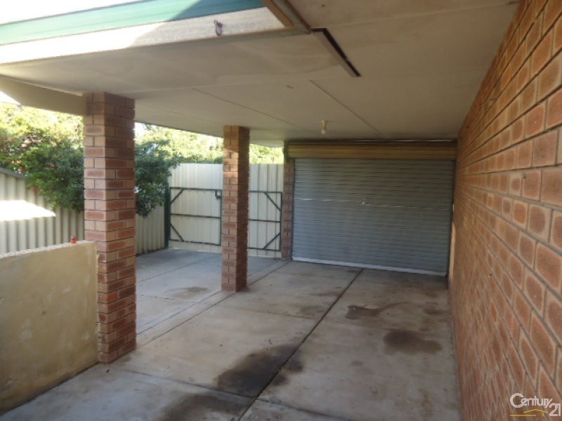 27 Hartland Way, Warnbro WA 6169