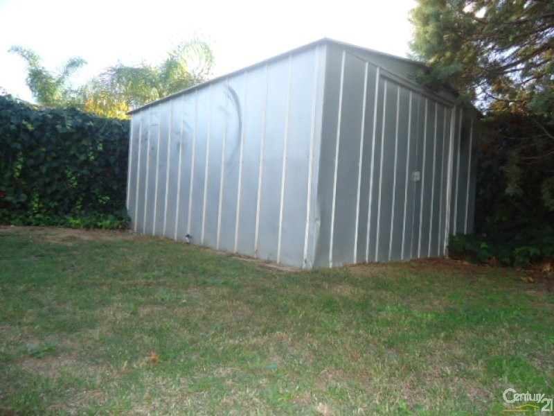 27 Hartland Way, Warnbro WA 6169