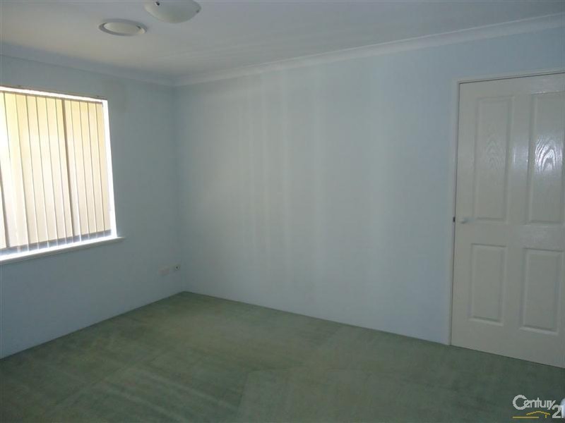 6 Vickery Street, Rockingham WA 6168