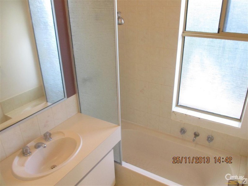 10 Labyrinth Street, Waikiki WA 6169