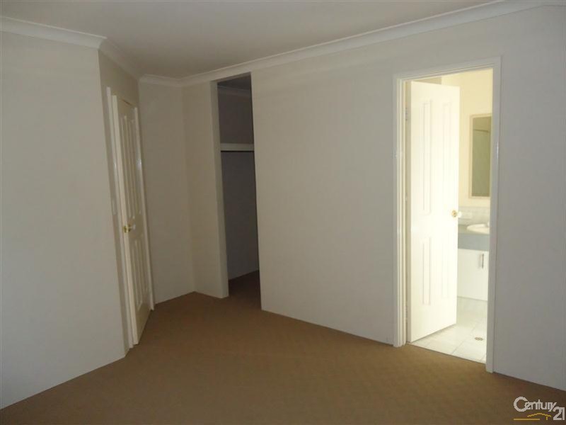 174 Willmott Drive, Waikiki WA 6169