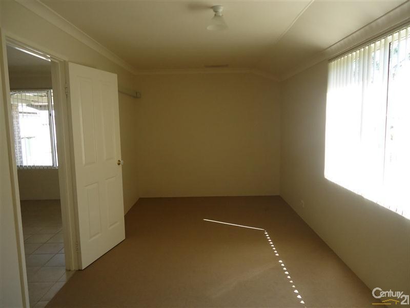 174 Willmott Drive, Waikiki WA 6169