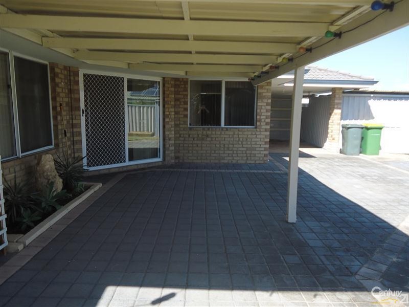 174 Willmott Drive, Waikiki WA 6169