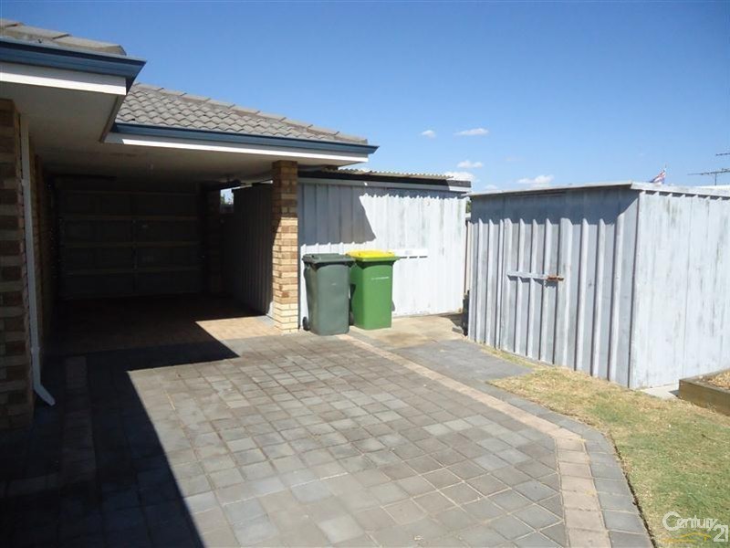 174 Willmott Drive, Waikiki WA 6169